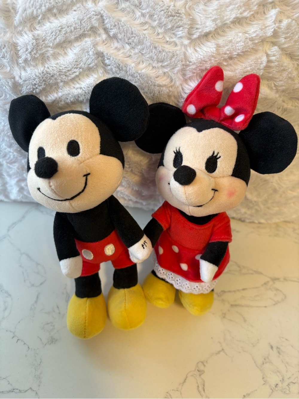 Disney World Mickey and Minnie Magnetic Hand Plushes